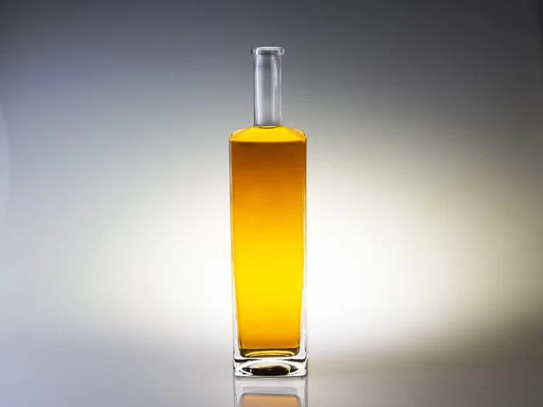 700ml rectangular vodka bottle