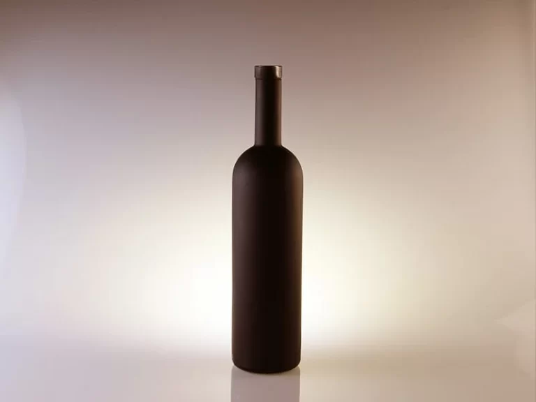 750ml surface frosted vodka bottle