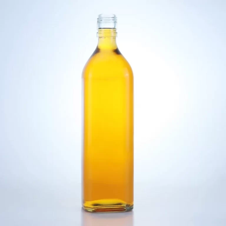 331- 750ml clear square tall spirits glass bottle with screw top